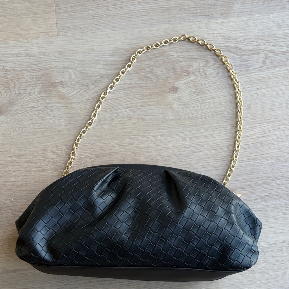 Primark Black Woven Shoulder Bag with Gold Chain